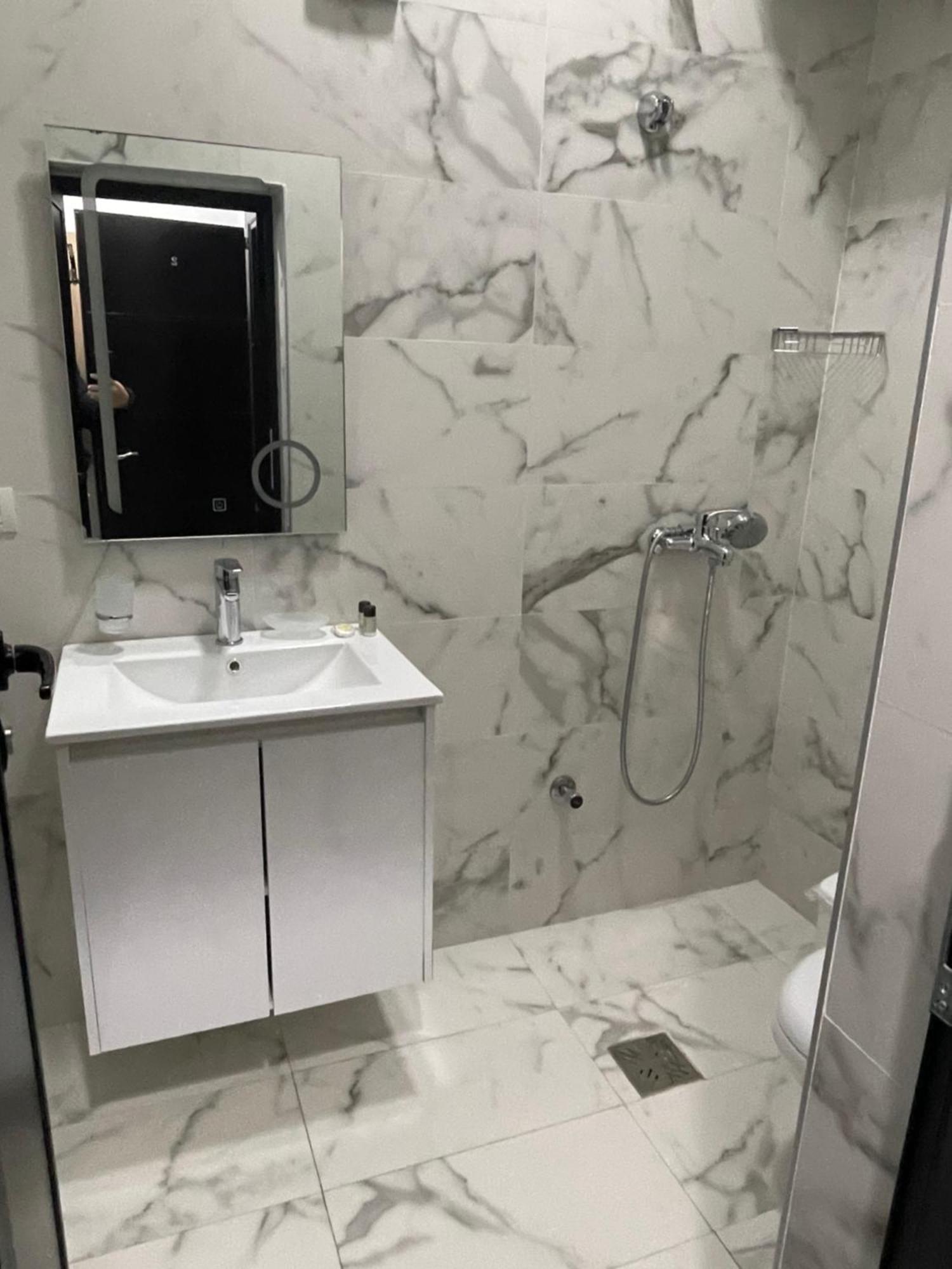 Ora Apartament Pogradec Exterior foto